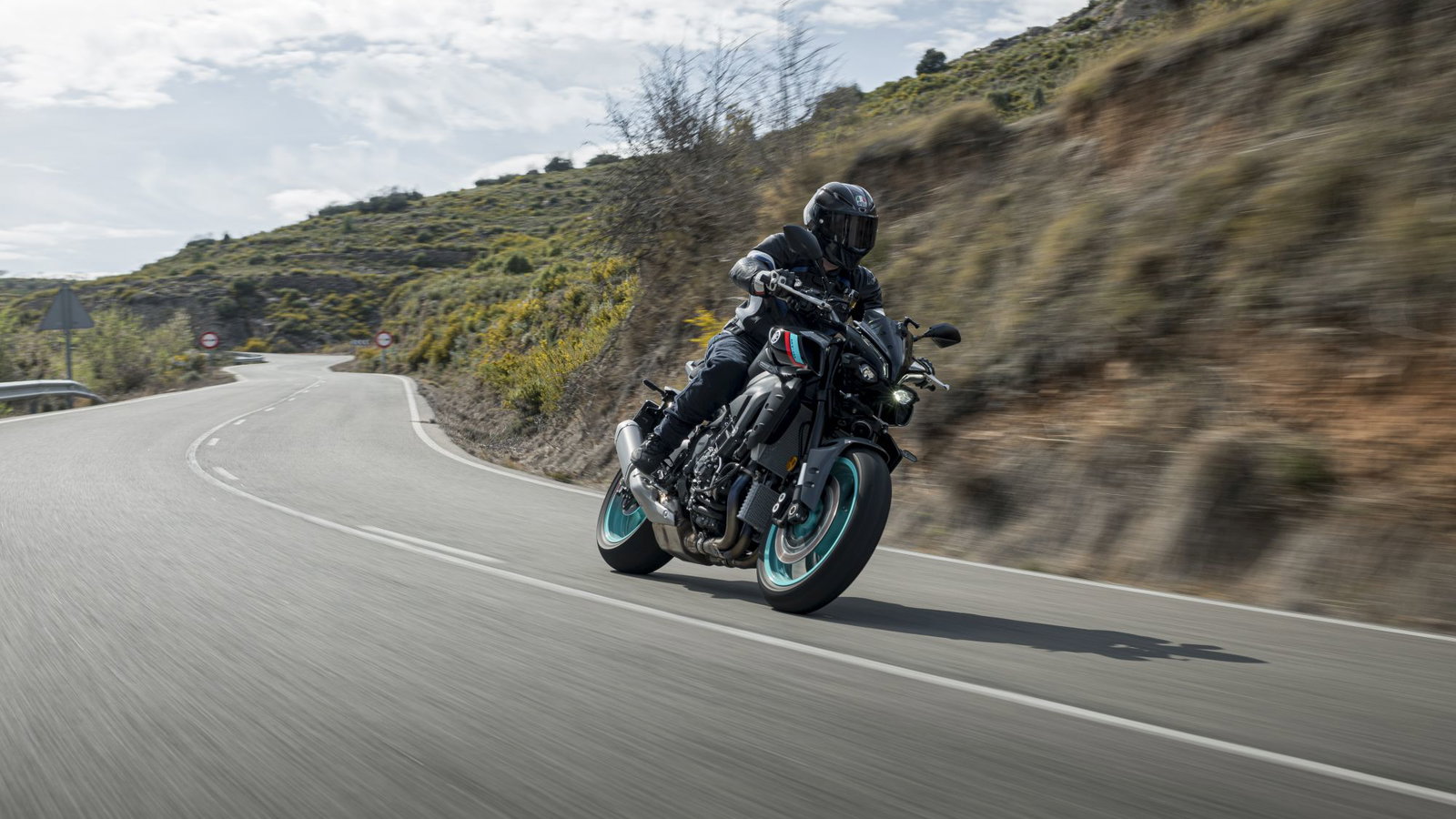 2022 MT-10 Visordown Review